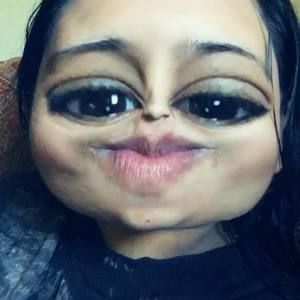 Meet your Posher, Alexandra